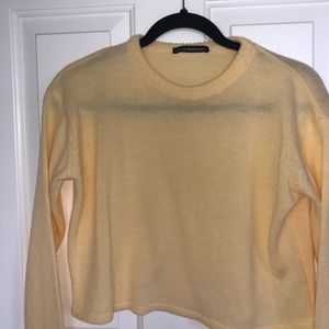 Brandy Melville sweater